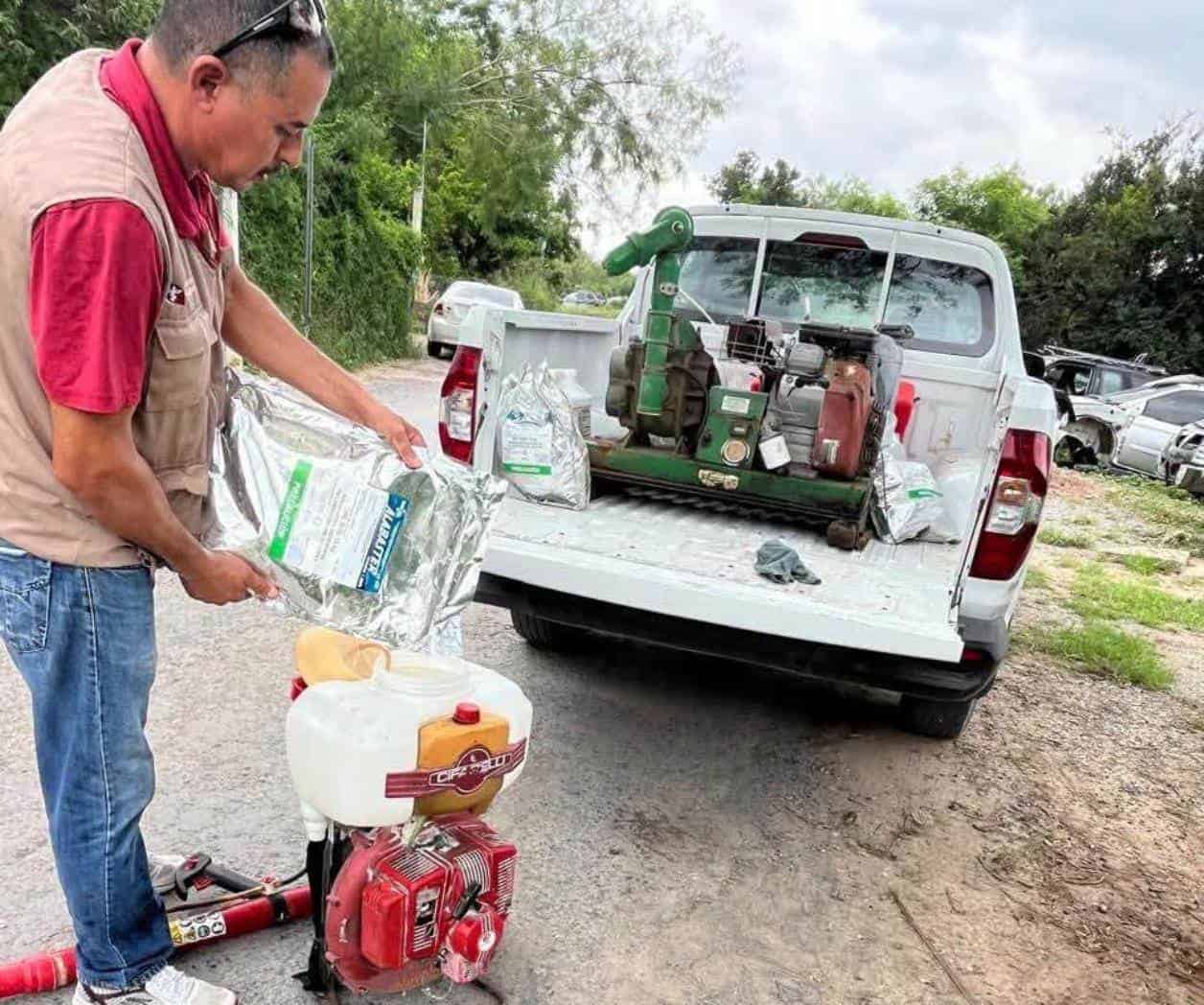 Aplican larvicida en zonas anegadas del arroyo ‘El Buey’