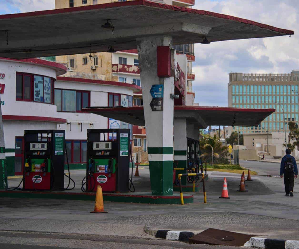 México quiere retomar pronto el envío de petróleo a Cuba a través de empresas privadas