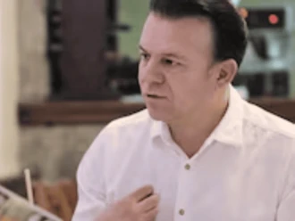 Gobernador de Durango niega que le hayan retirado la visa