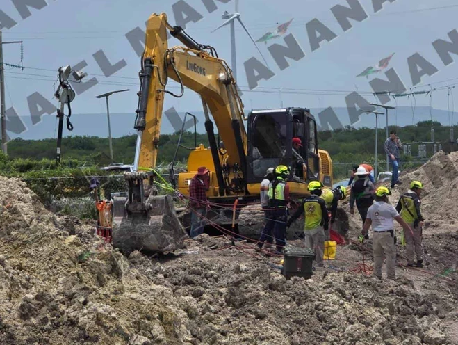 Mantienen búsqueda de obrero tras colapso en acueducto