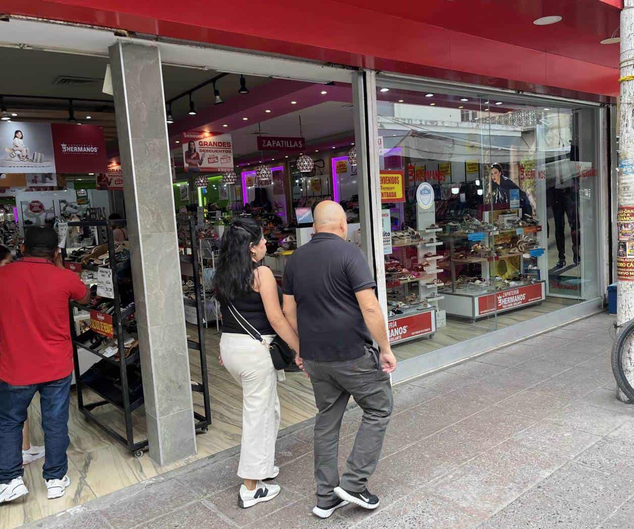 Resienten los comercios bajas en maquiladoras