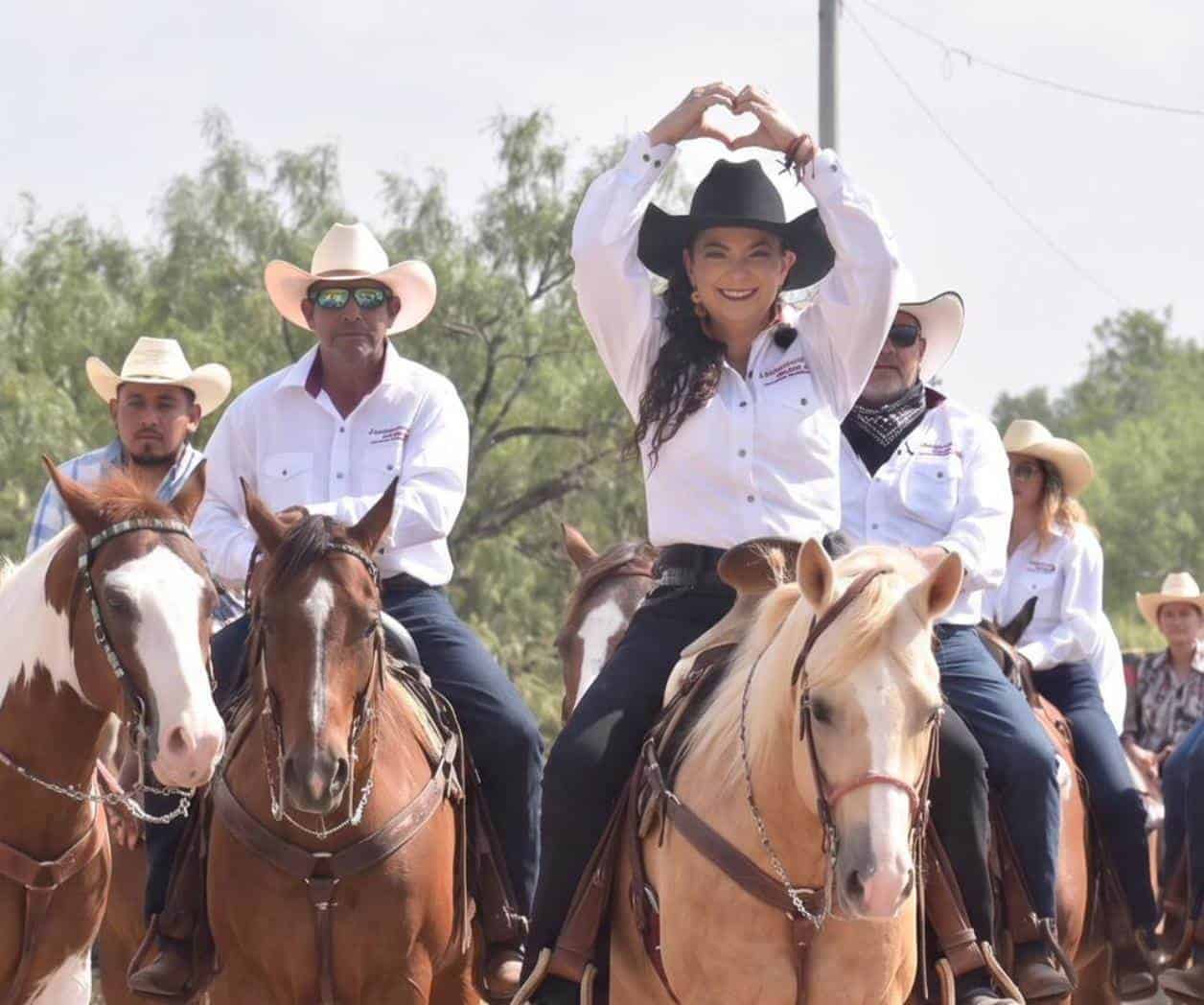 Senadora estrecha alianza con la región ribereña