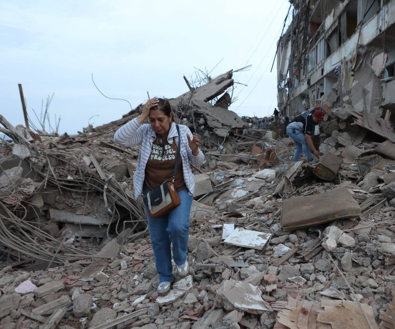 2 devastadores terremotos dejan saldo de 235 muertos