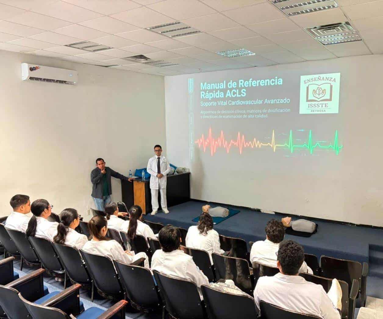 Médicos Internos de Pregrado 2026 en el Hospital del ISSSTE