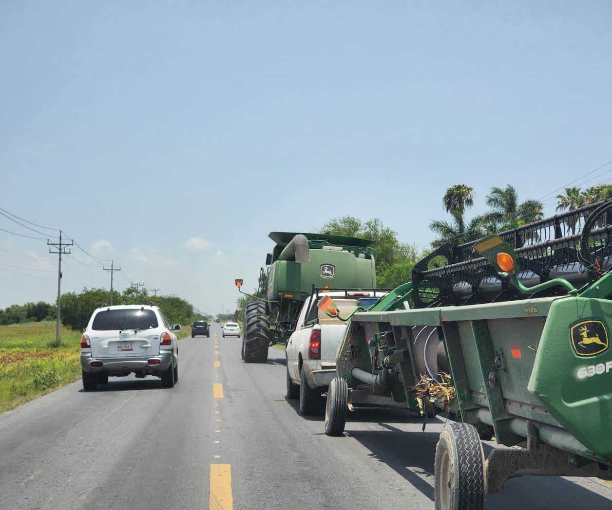 A extremar cuidados por tránsito agrícola