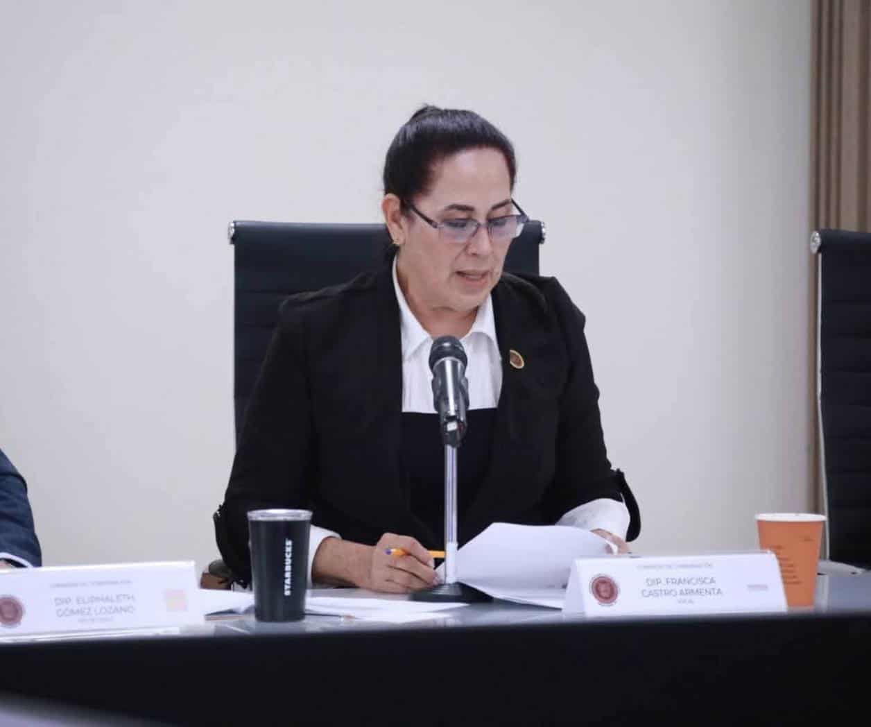 Van contra ‘expertos fit y de salud’ sin título