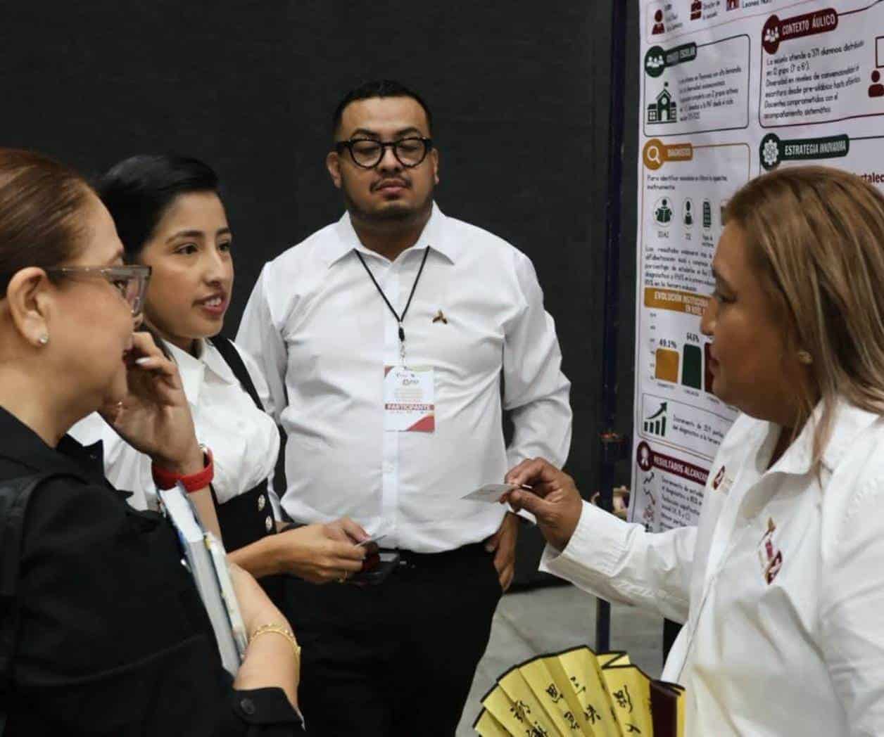 Llevan experiencias al foro estatal magisterial de SET