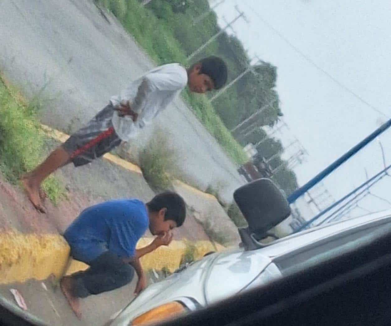 Señalan la inacción de  DIF Río Bravo ante niños  peligrando en libramiento