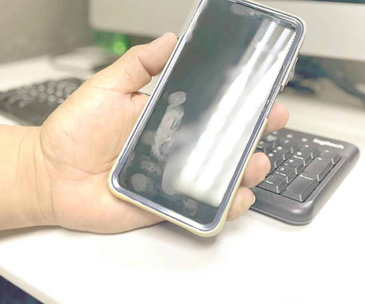 Sigue polémica por registro de celulares