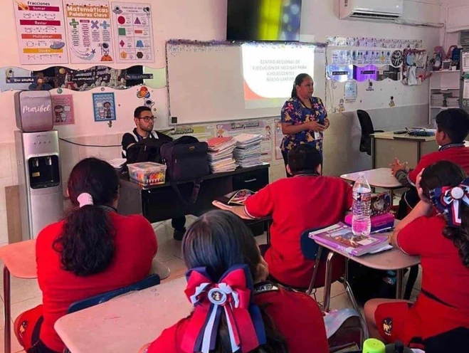 Ampliarán programa de uniformes escolares a 31 municipios