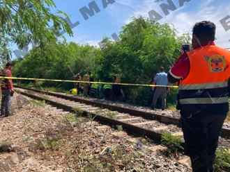 Tren cercena piernas a mujer en Victoria