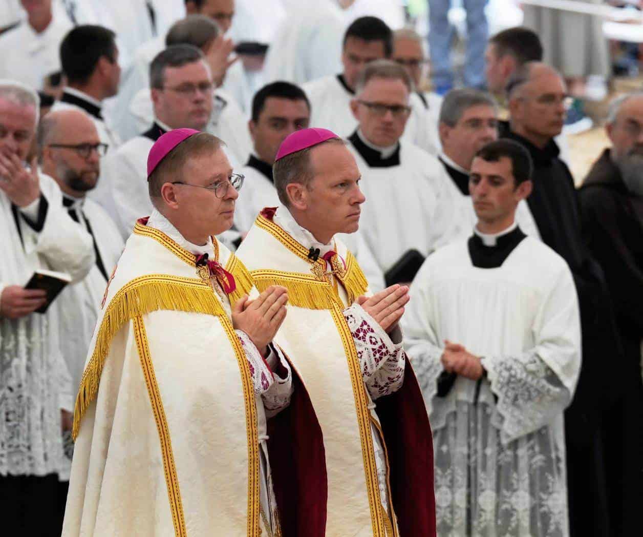 Ruptura en la Iglesia Grupo tradicionalista desafía al papa León XIV Ruptura en la Iglesia Grupo tradicionalista desafía al papa León XIV