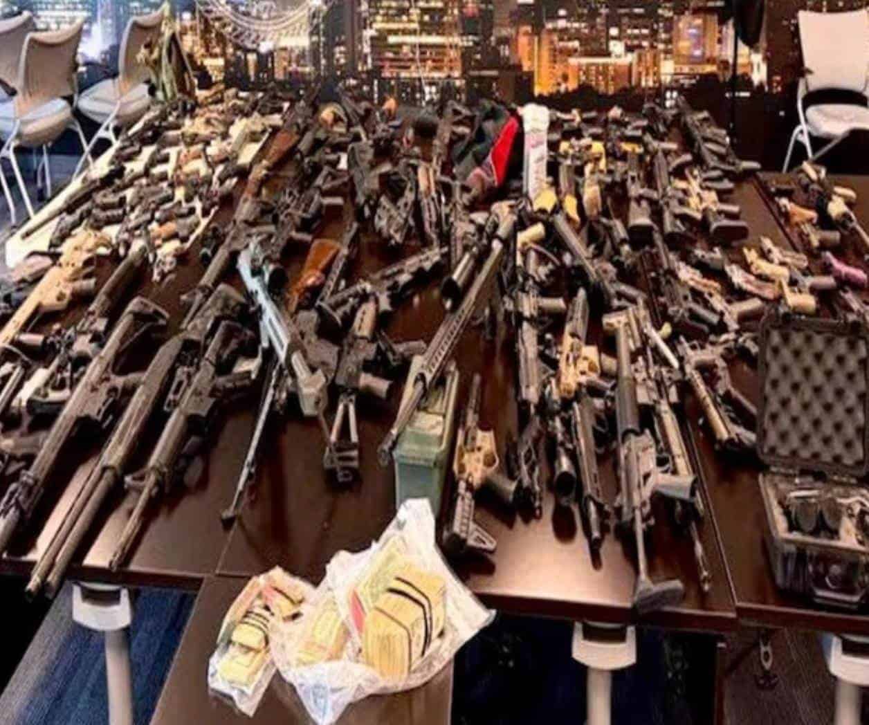 Decomisa EU 138 armas de fuego con destino a México