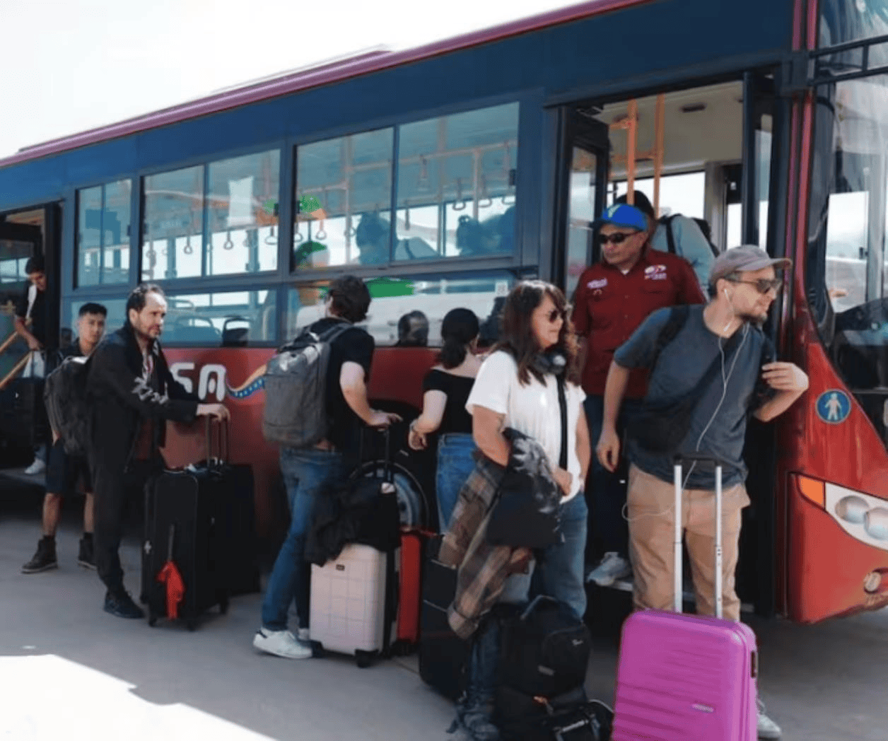 Tras terremotos en Venezuela, 29 connacionales son repatriados