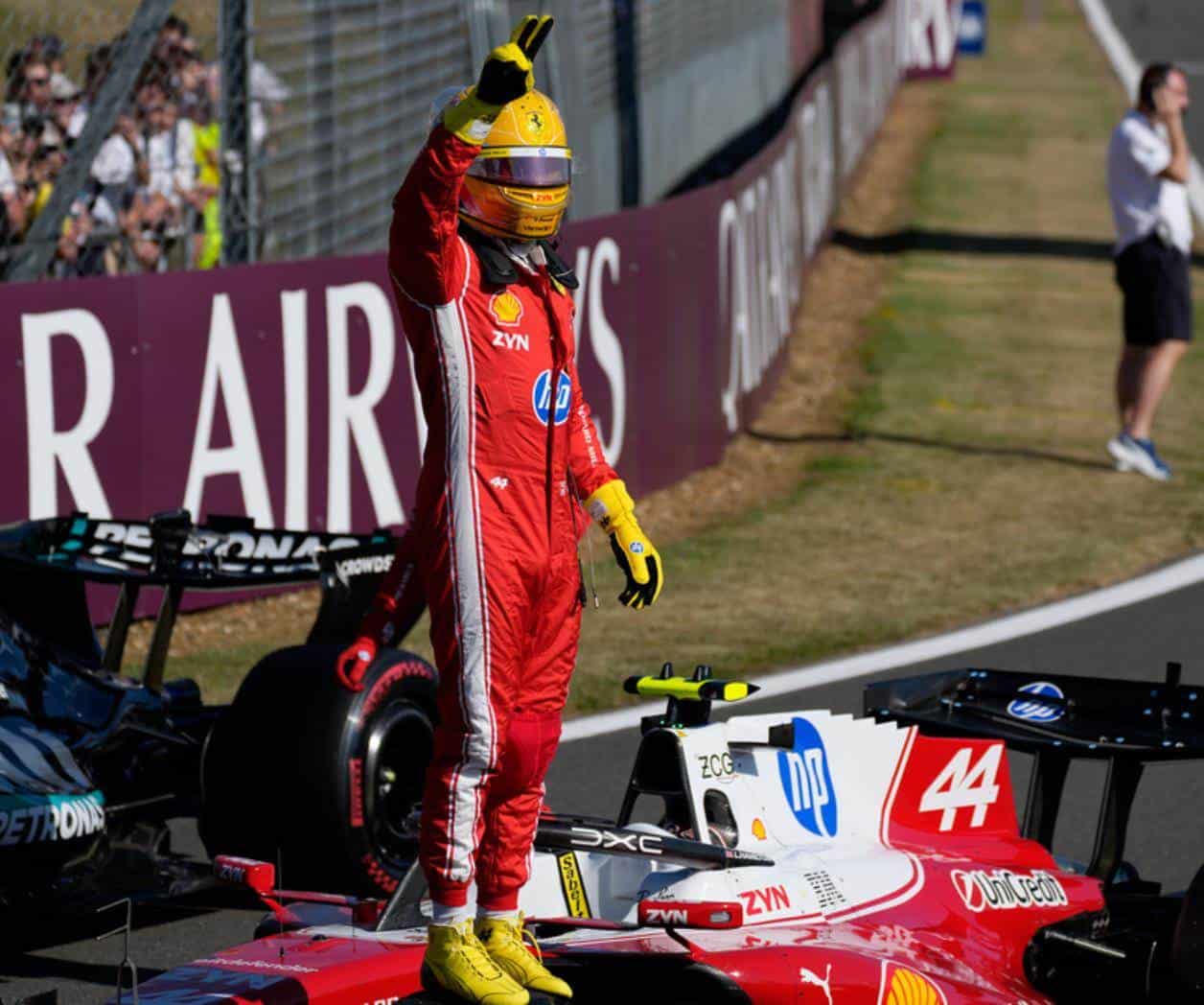 Hamilton se adapta rápido para la pole de sprint antes de un Gran Premio británico sin precedentes