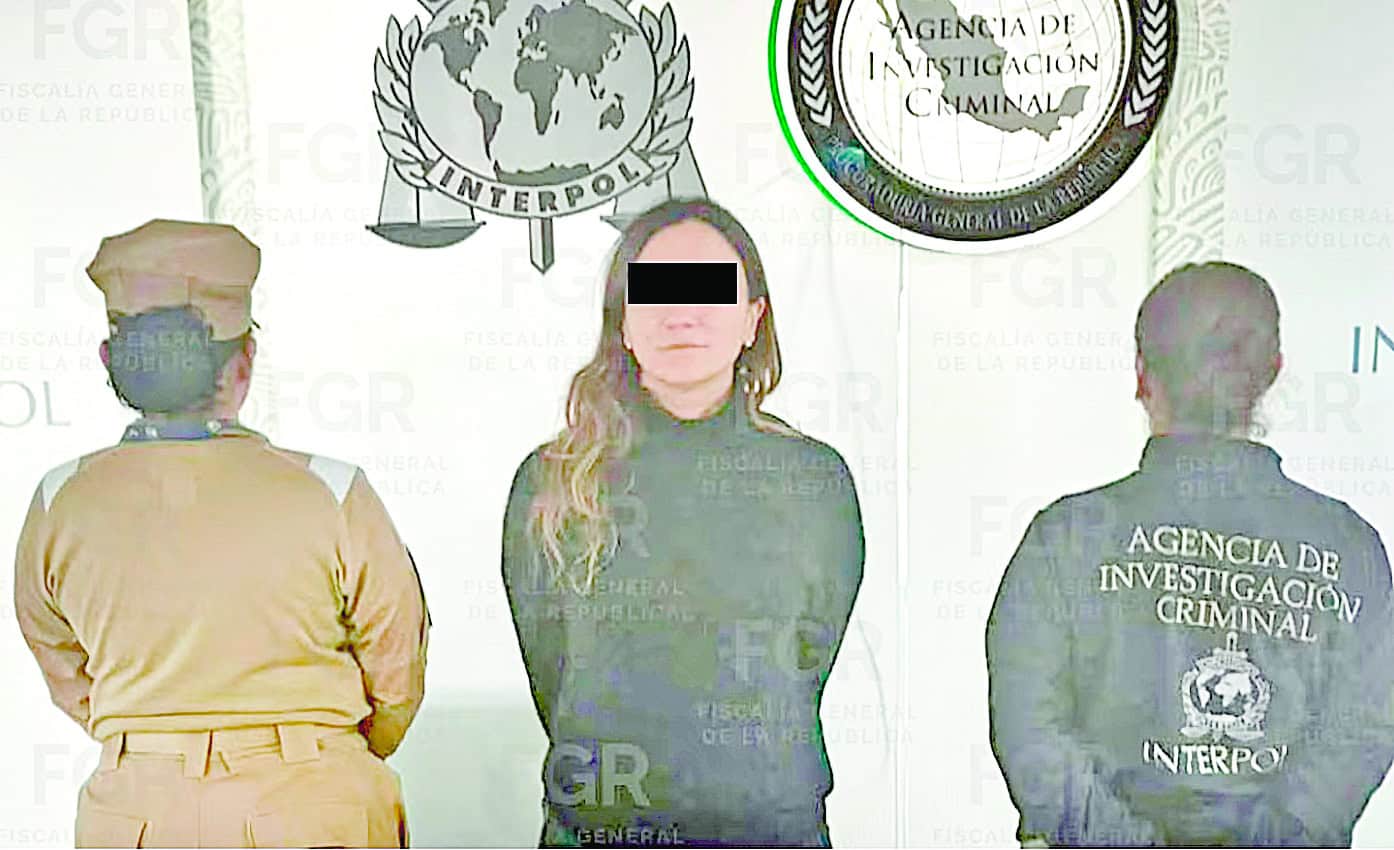 Detienen a hermana de Emilio Lozoya en el AICM