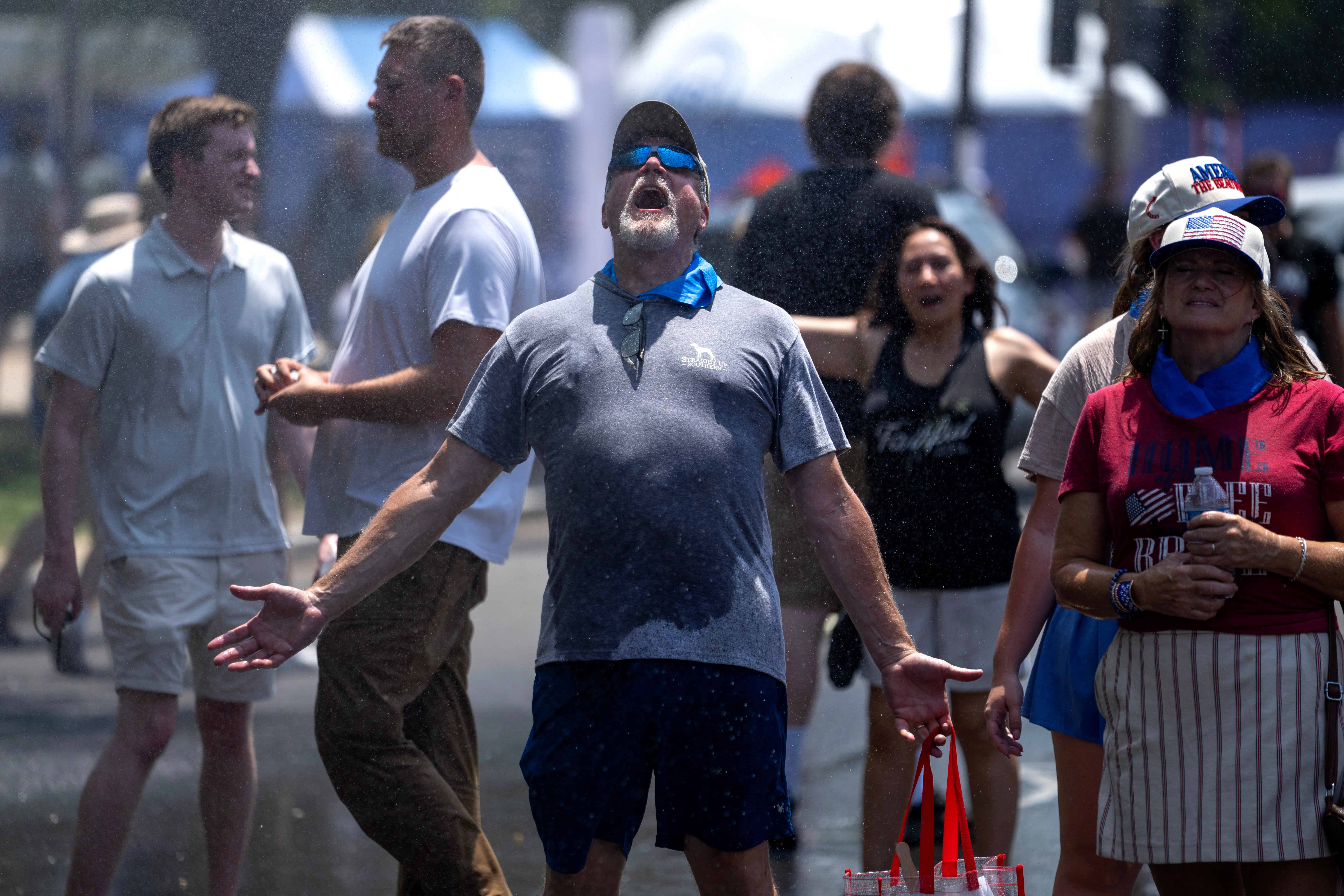 Cancelan desfile del 4 de Julio en Washington por calor extremo Cancelan desfile del 4 de Julio en Washington por calor extremo
