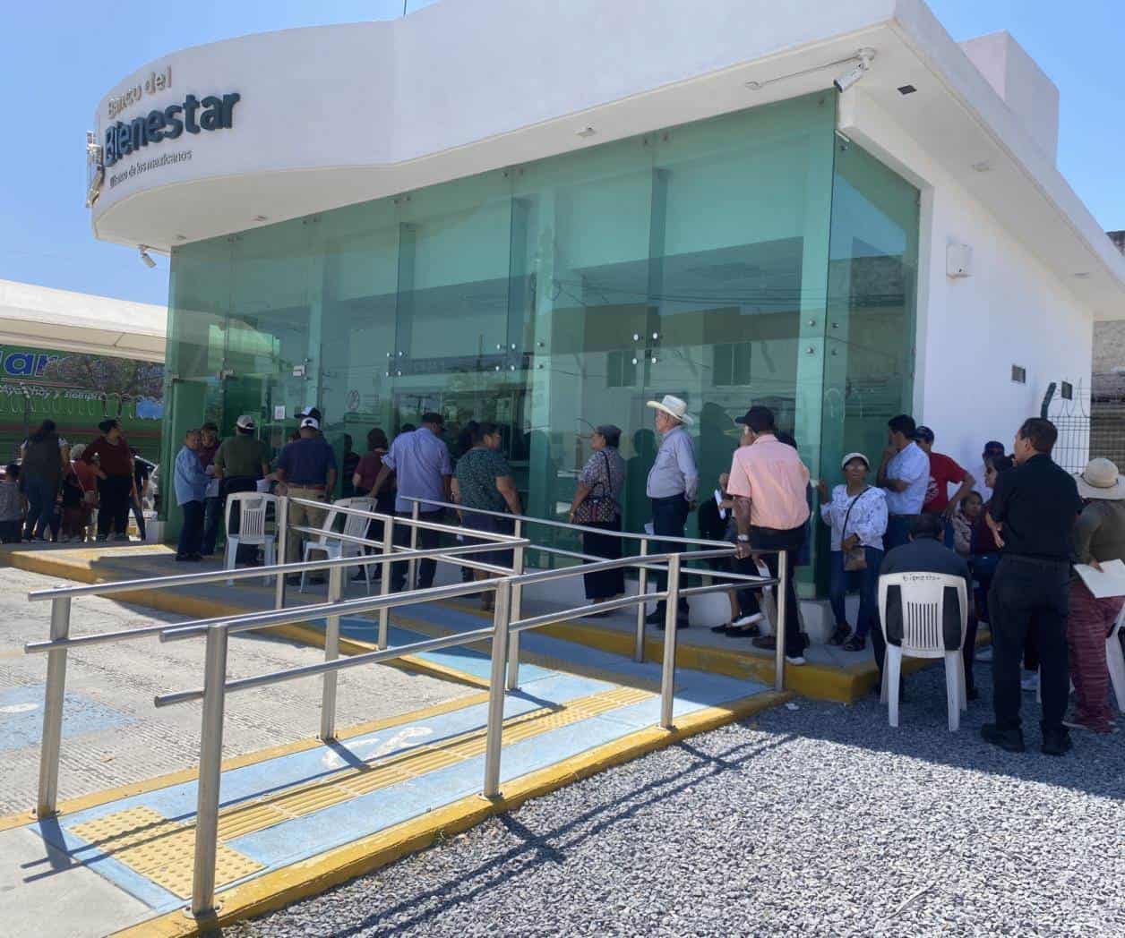 Retrasan depósitos de programas federales Retrasan depósitos de programas federales