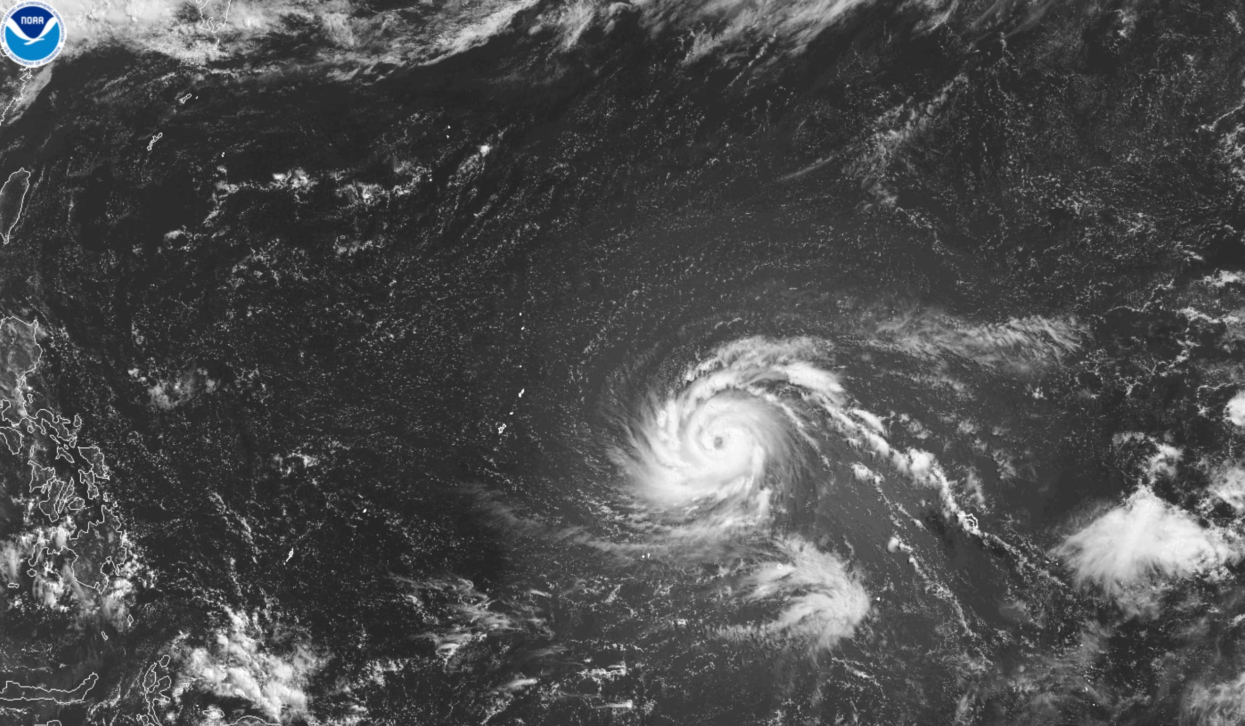 Supertifón amenaza a Guam y Marianas Supertifón amenaza a Guam y Marianas