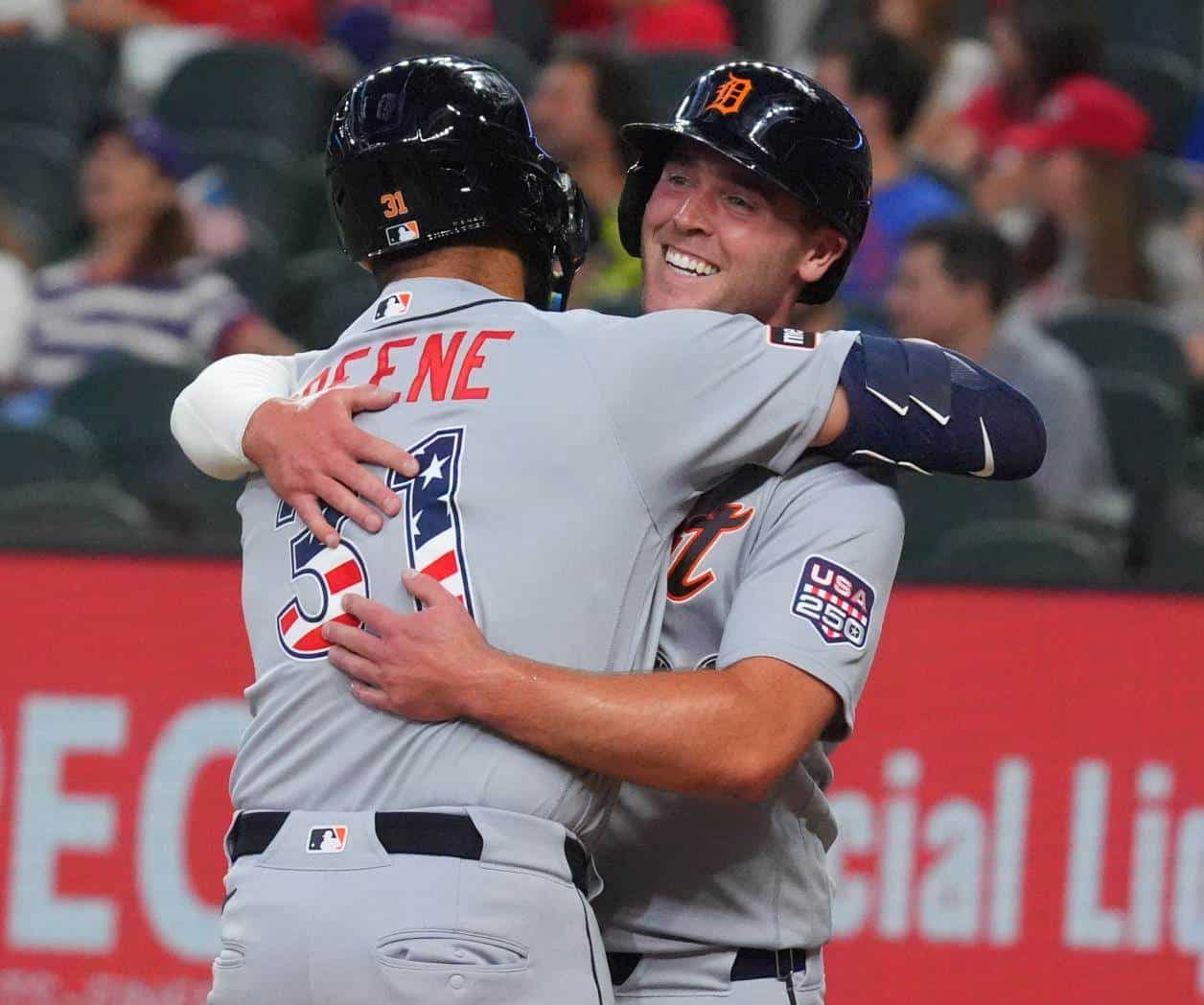 Tigres blanquean 3-0 a los Rangers