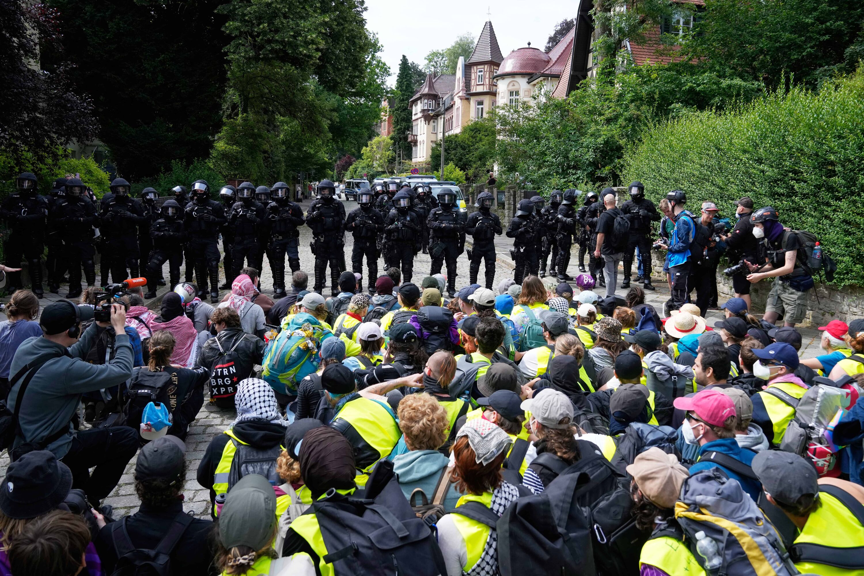 Protestas por congreso de  la ultraderecha alemana