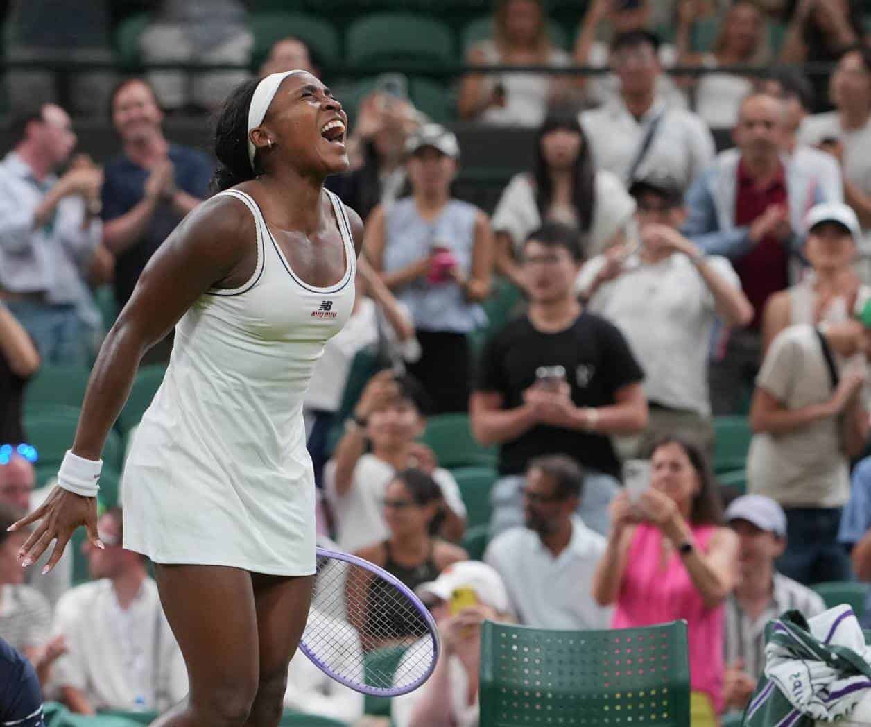 Vence Coco toque de queda en Wimbledon