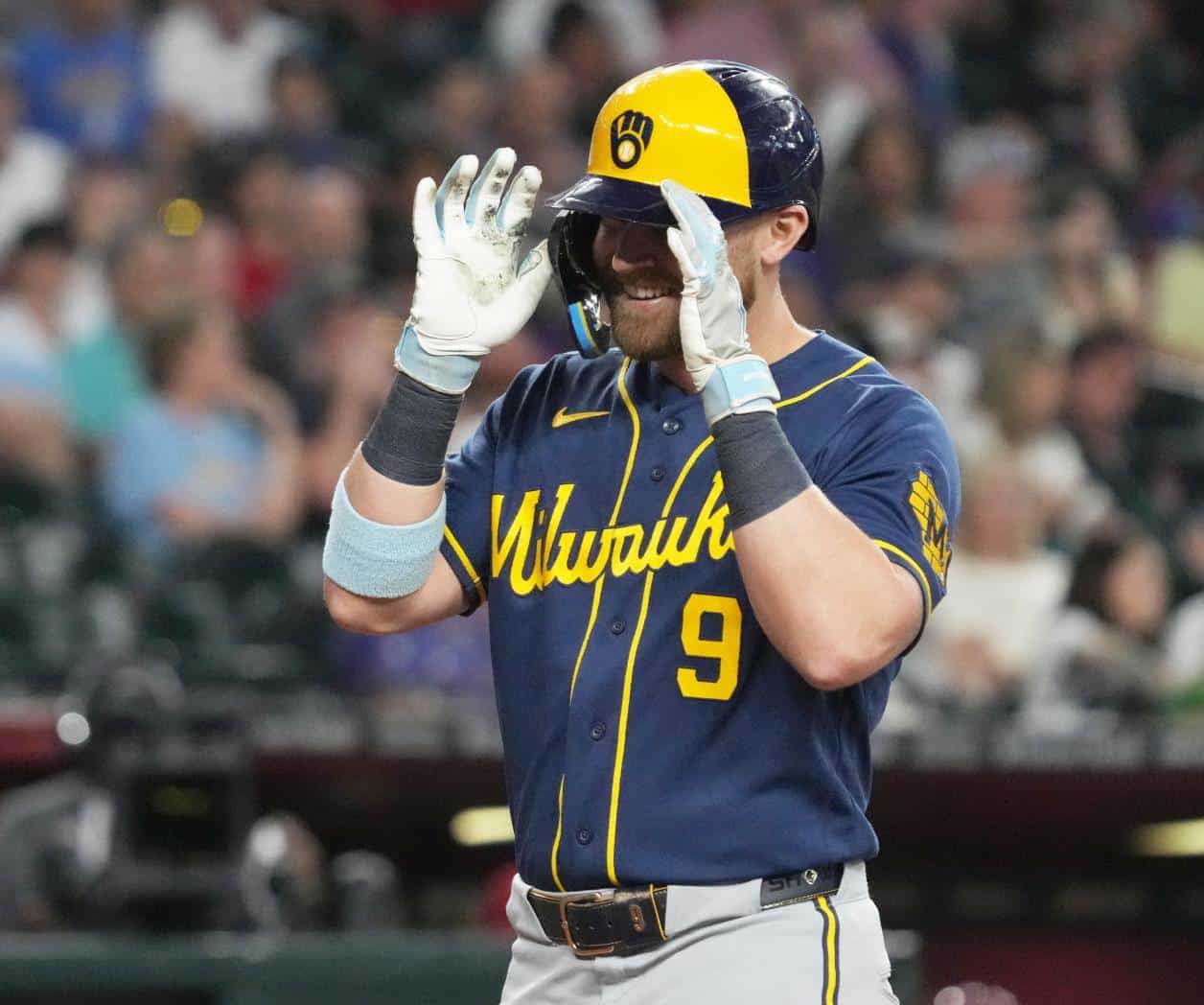 Remontan Cerveceros  y vencen 3-2 a Arizona