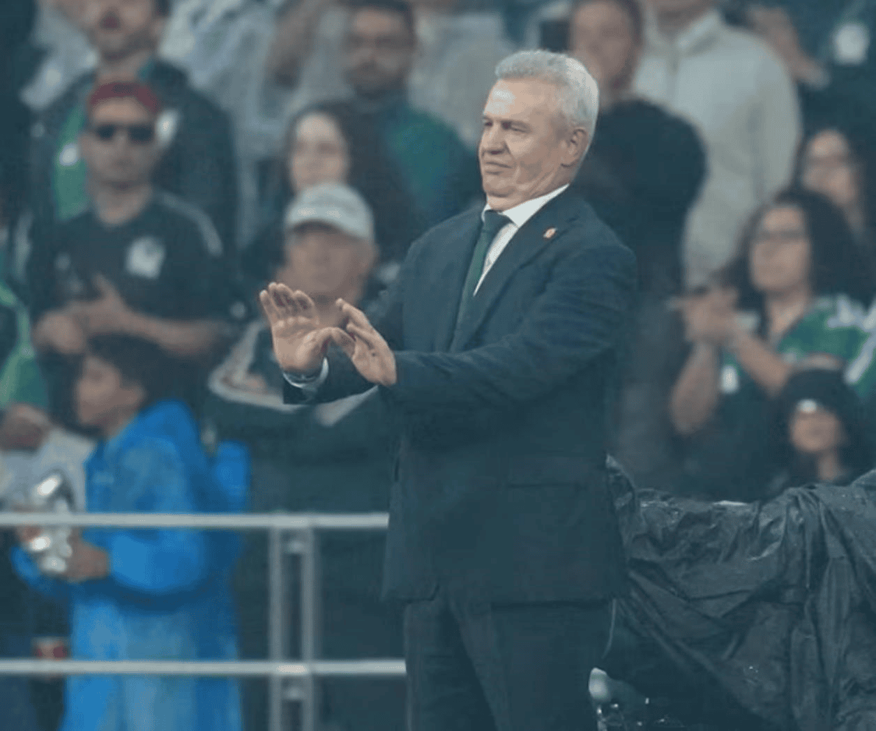 Javier Aguirre se disculpa por eliminación vs Inglaterra