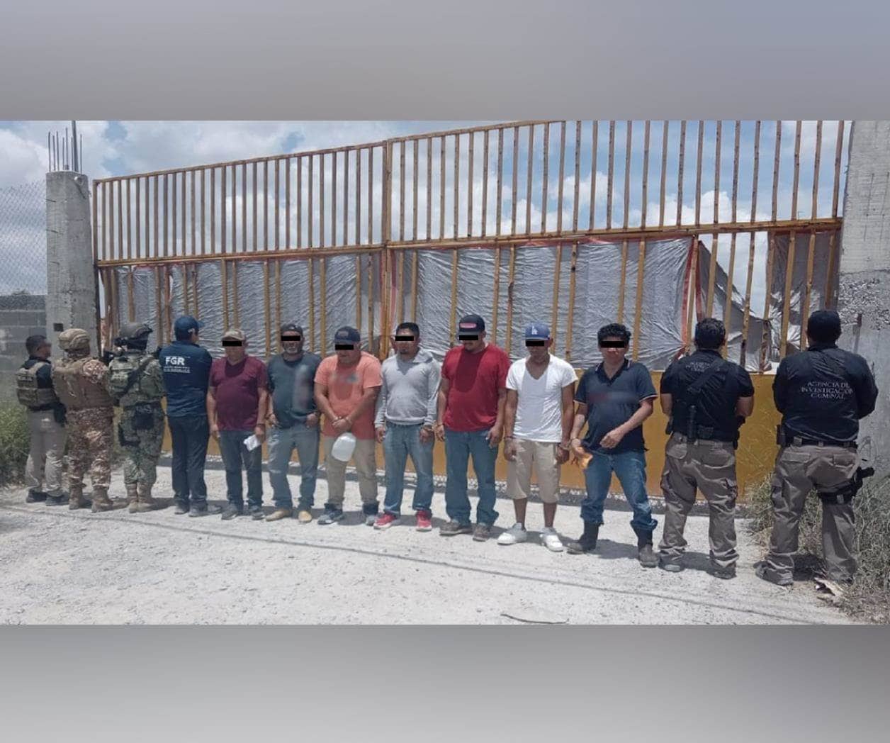 Desmantelan red de huachicol y aseguran armas en Tamaulipas
