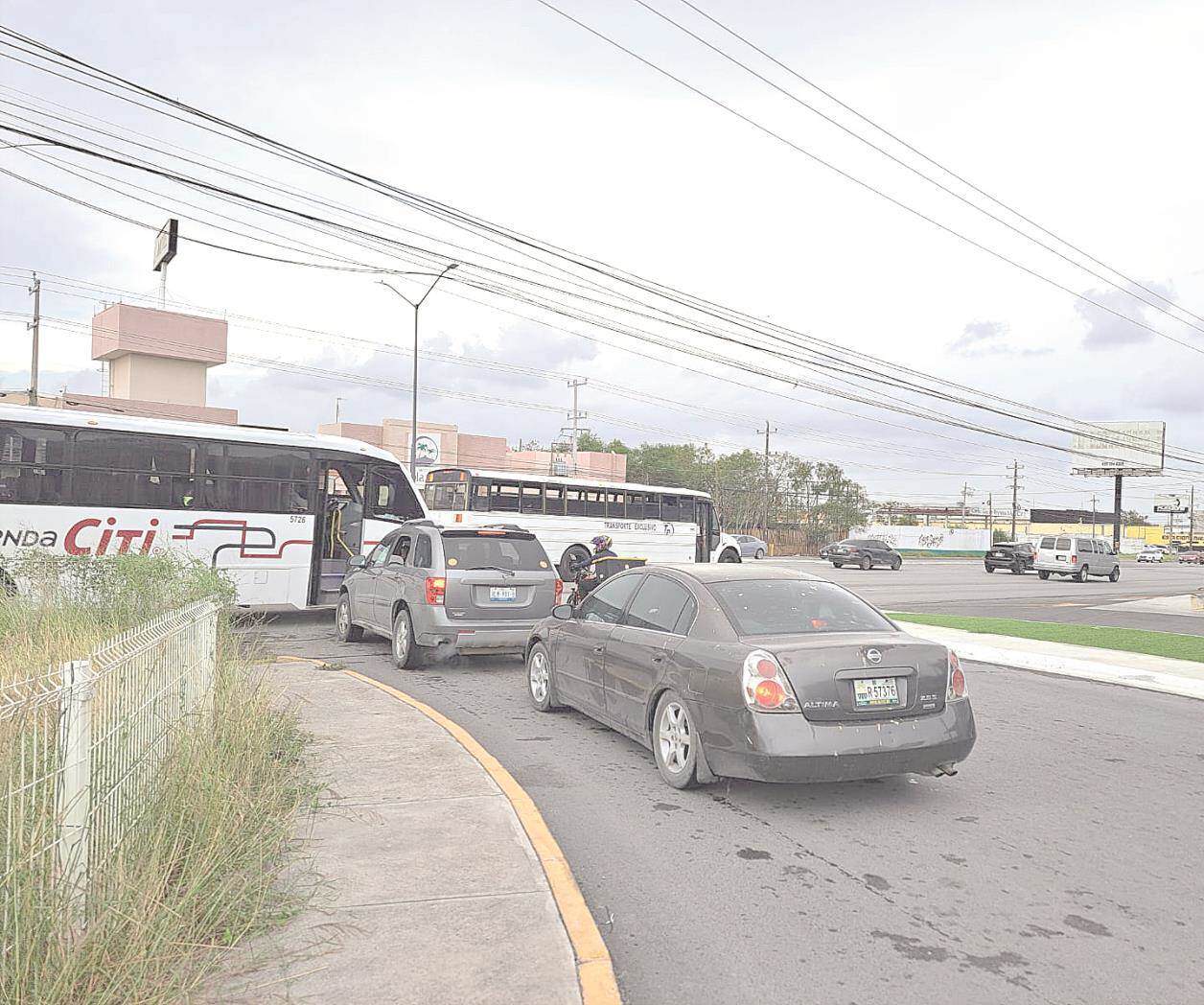 Supervisora escolar pide puente peatonal