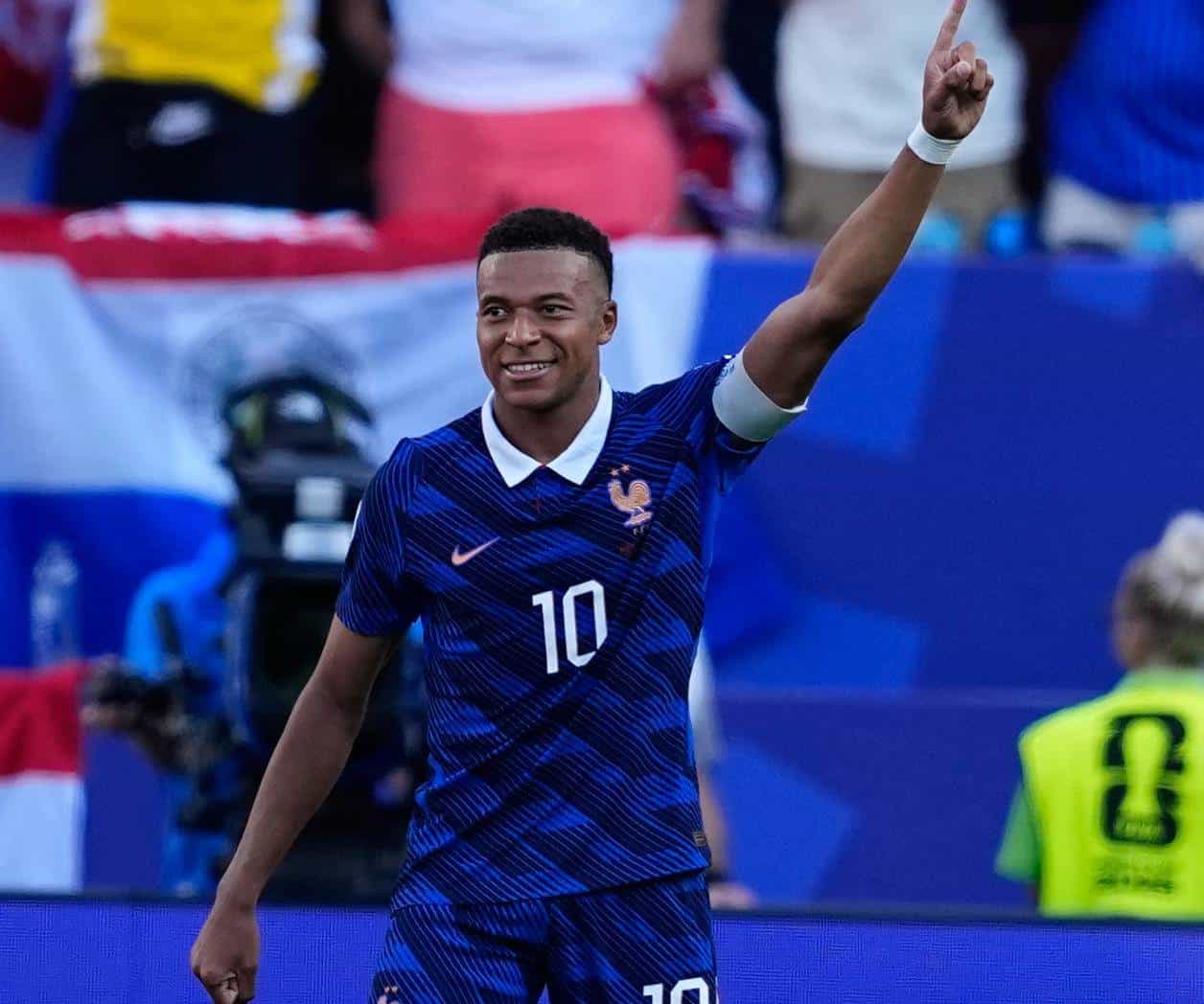 Francia y Marruecos protagonizan primer duelo de cuartos de final