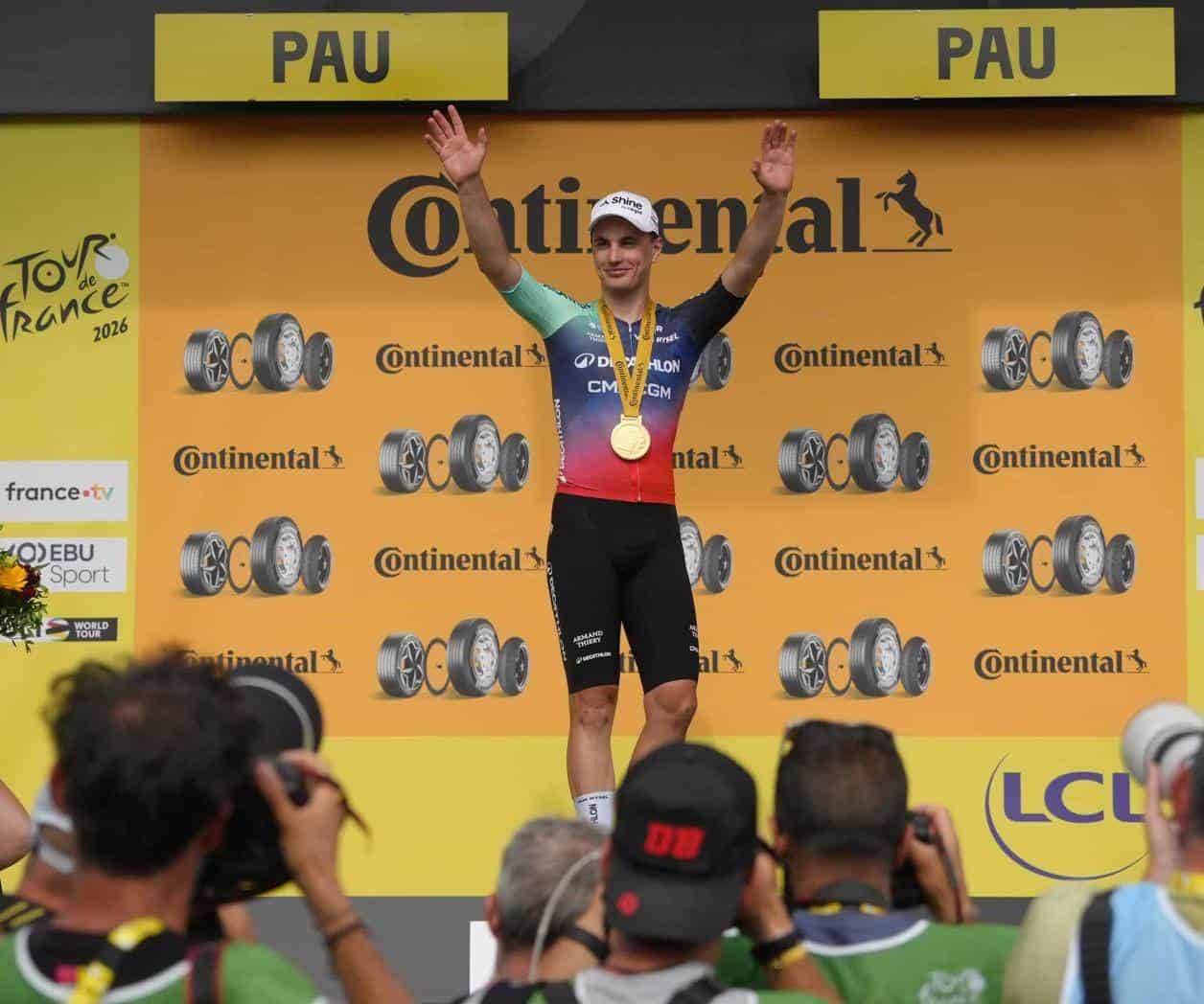 Olav Kooij gana la quinta etapa del Tour de Francia