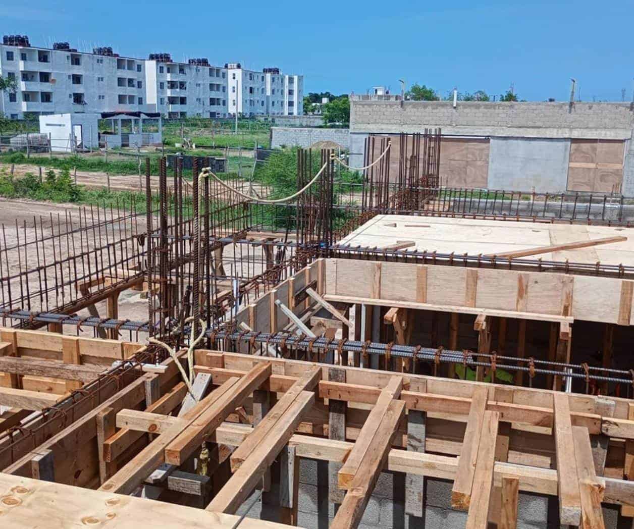 Invierten 7.9 millones en infraestructura de cuatro escuelas Invierten 7.9 millones en infraestructura de cuatro escuelas