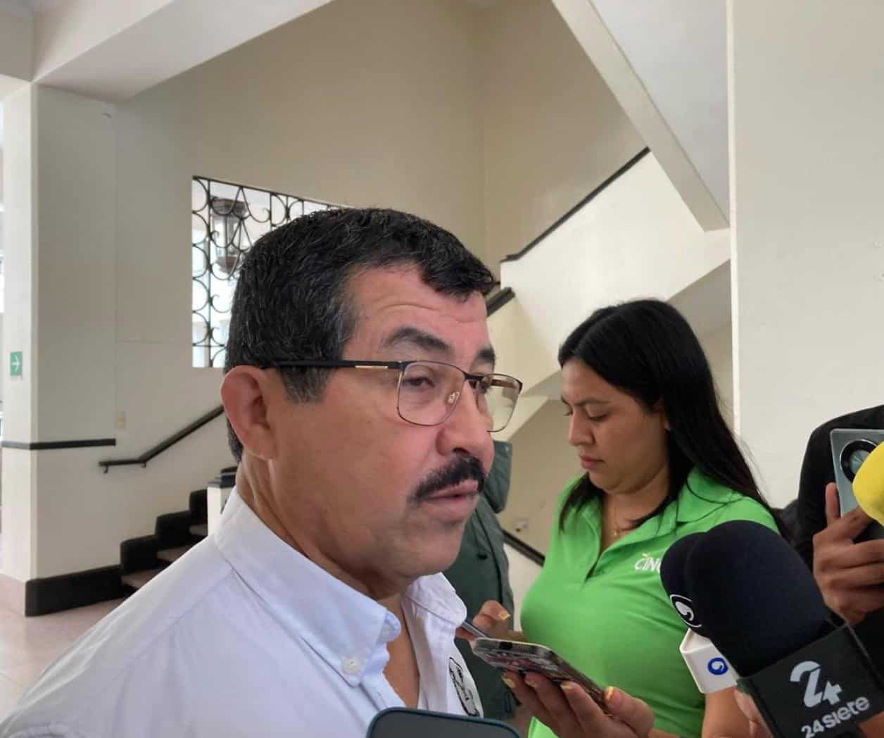 Estoy enfocado cien por ciento en la UAT: rector Dámaso Anaya