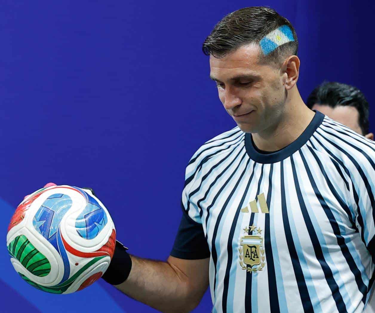El Mundial agridulce del “Dibu” Martínez