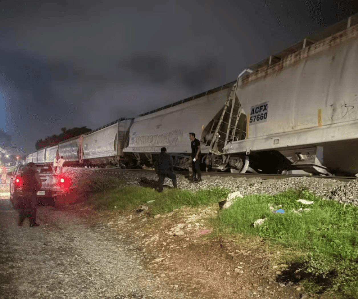 Se descarrila tren de carga en zona montañosa de Veracruz