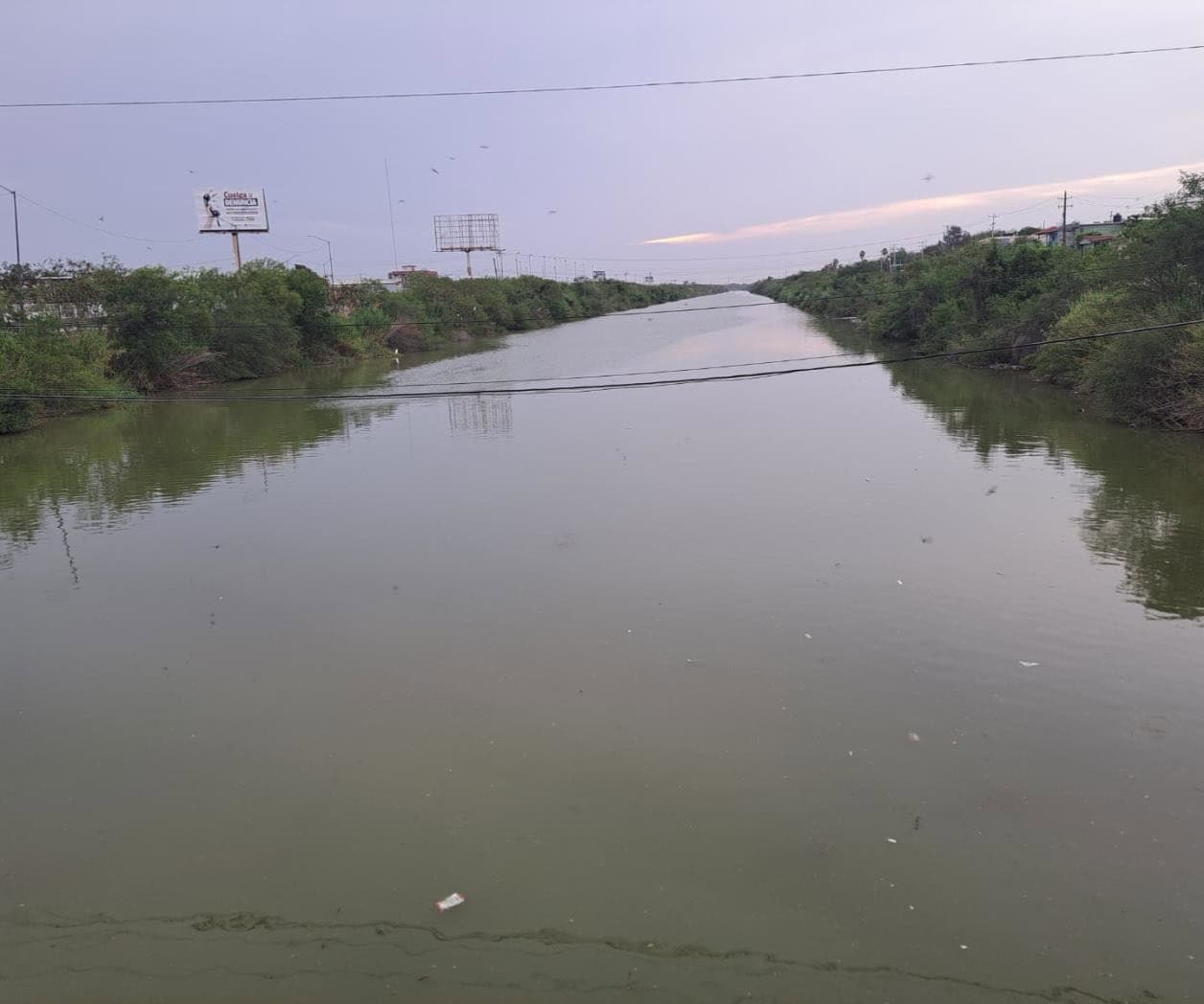 Reclaman el servicio parejo de agua ante la COMAPA