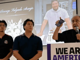 Familia de migrante asesinado, Lorenzo Salgado, le rinde homenaje