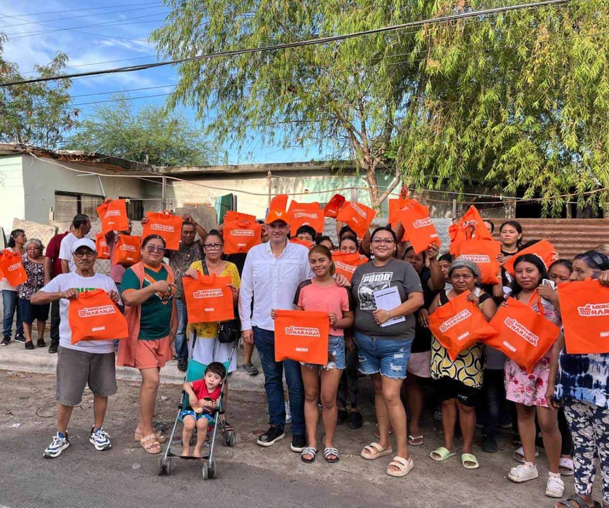 Acercan apoyos a las familias vulnerables