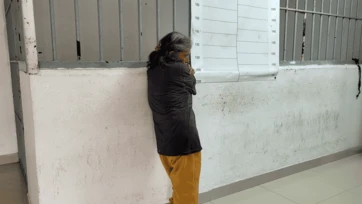 Detienen a mujer por ebria y escandalosa
