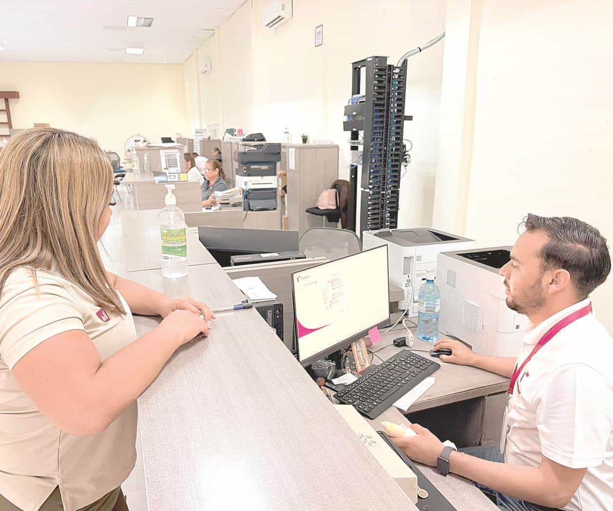 Aplican 30% de descuento en derechos vehiculares