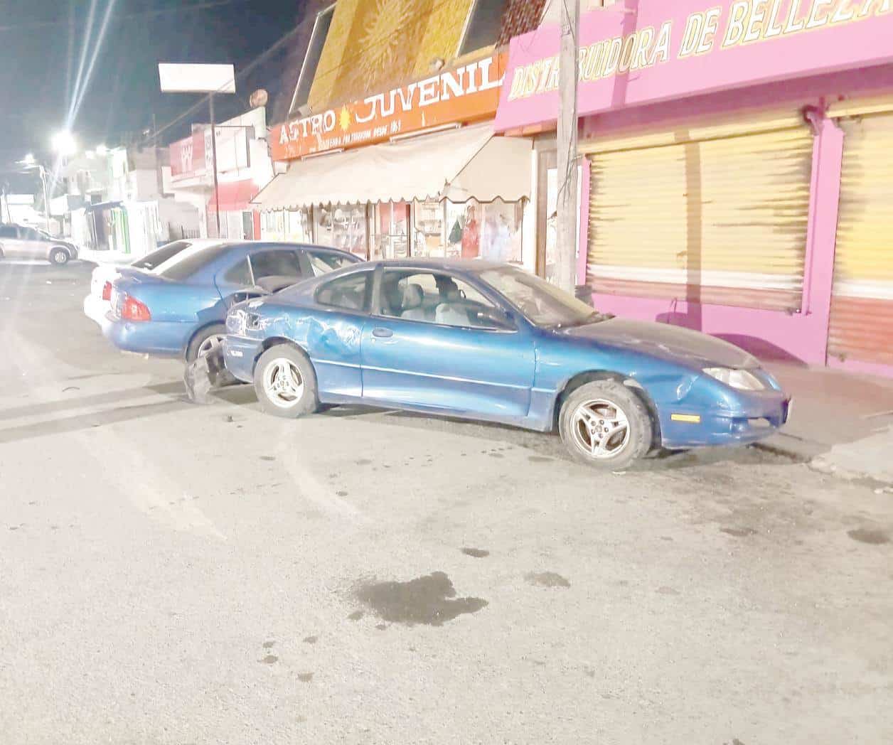 Adulto mayor provoca un accidente múltiple
