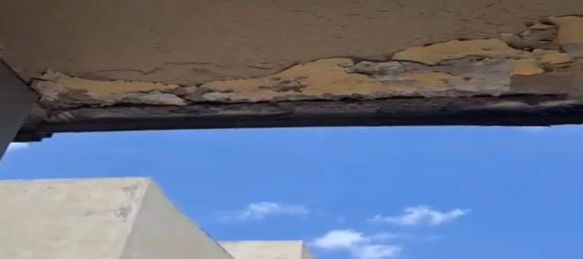 Techo deteriorado pone en riesgo a personal de oficinas escolares en Reynosa Techo deteriorado pone en riesgo a personal de oficinas escolares en Reynosa