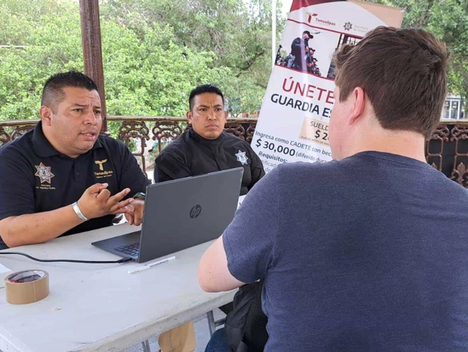 Cartilla militar frena ingresos a la Secretaría de Seguridad