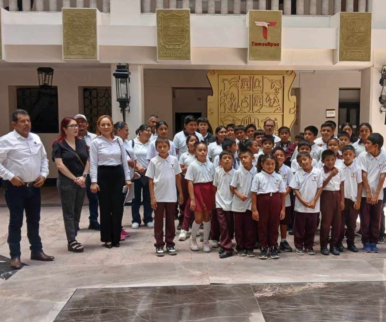 Acerca la SET espacios culturales  y científicos a estudiantes rurales