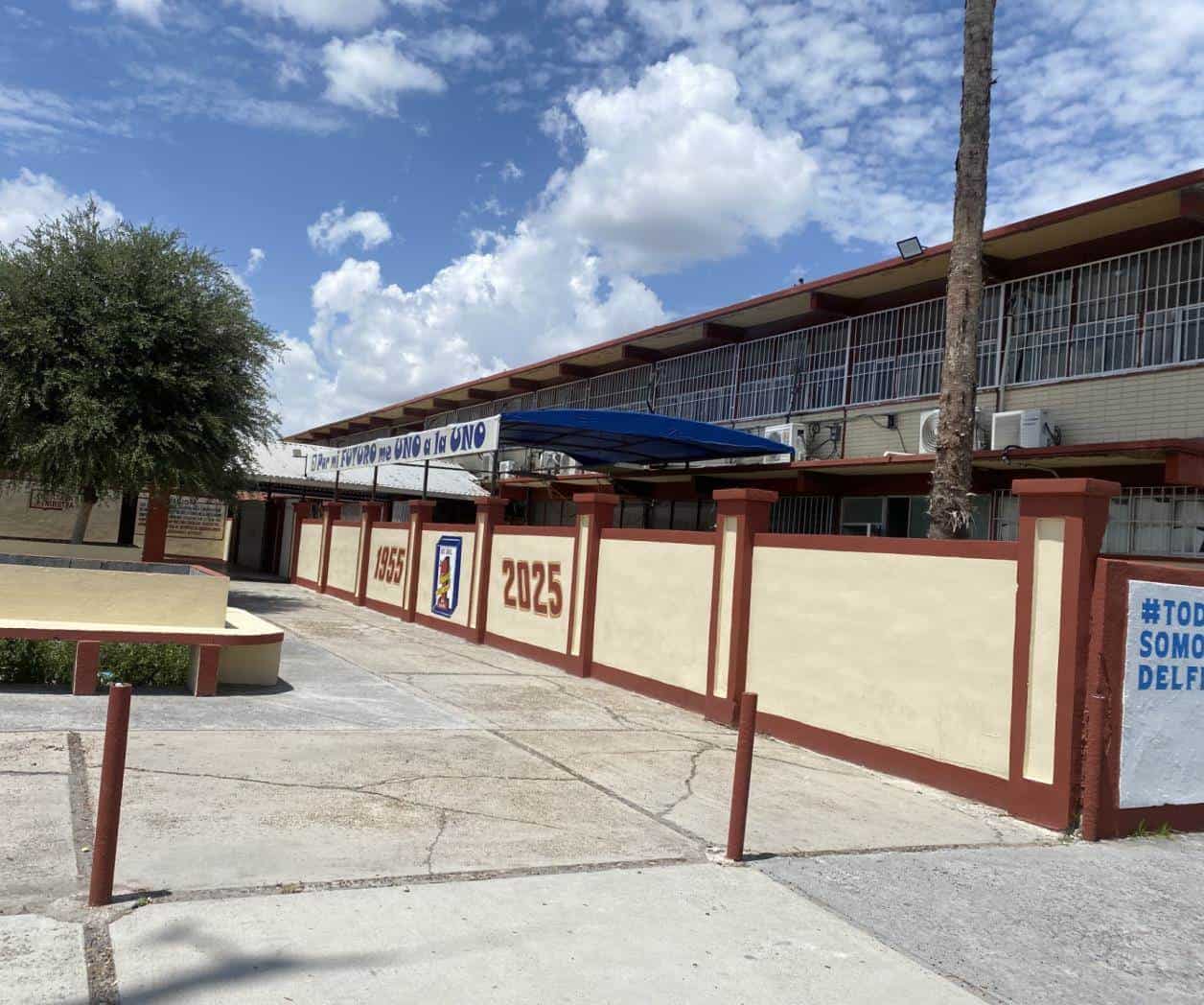 Escuelas se quedan solas