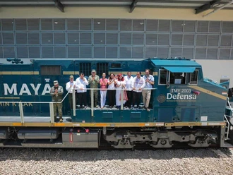 Claudia Sheinbaum recibe locomotoras del Tren Maya