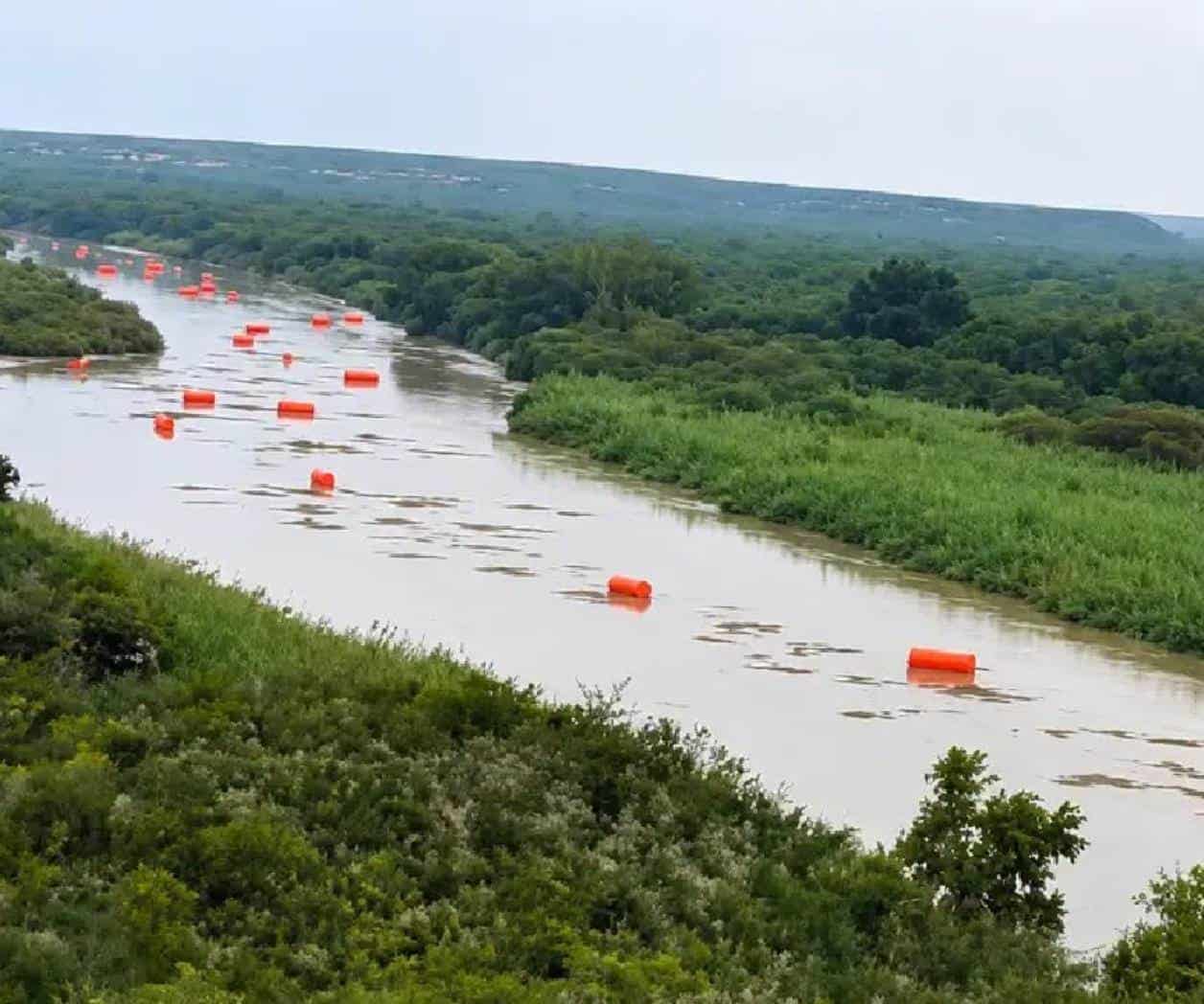 Monitorean autoridades creciente  del río Bravo