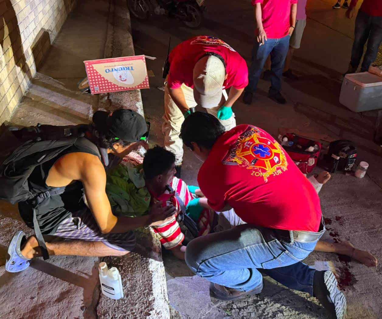 Motociclista resulta gravemente lesionado tras choque con camioneta