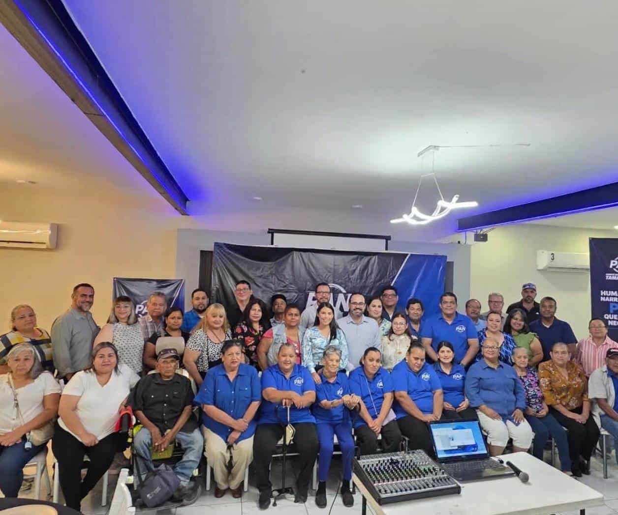 Se capacitan panistas en humanismo